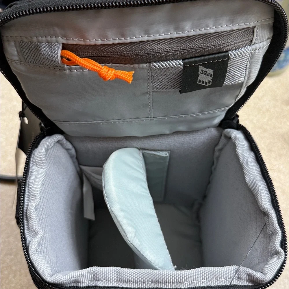 Lowepro Adventura SH 120 II Black and Orange Camera Bag